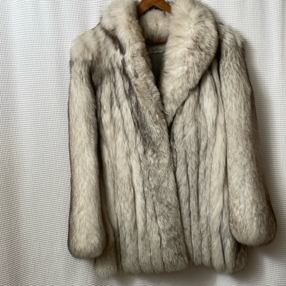 Women’s Silver Fox Vintage Genuine Fur Coat